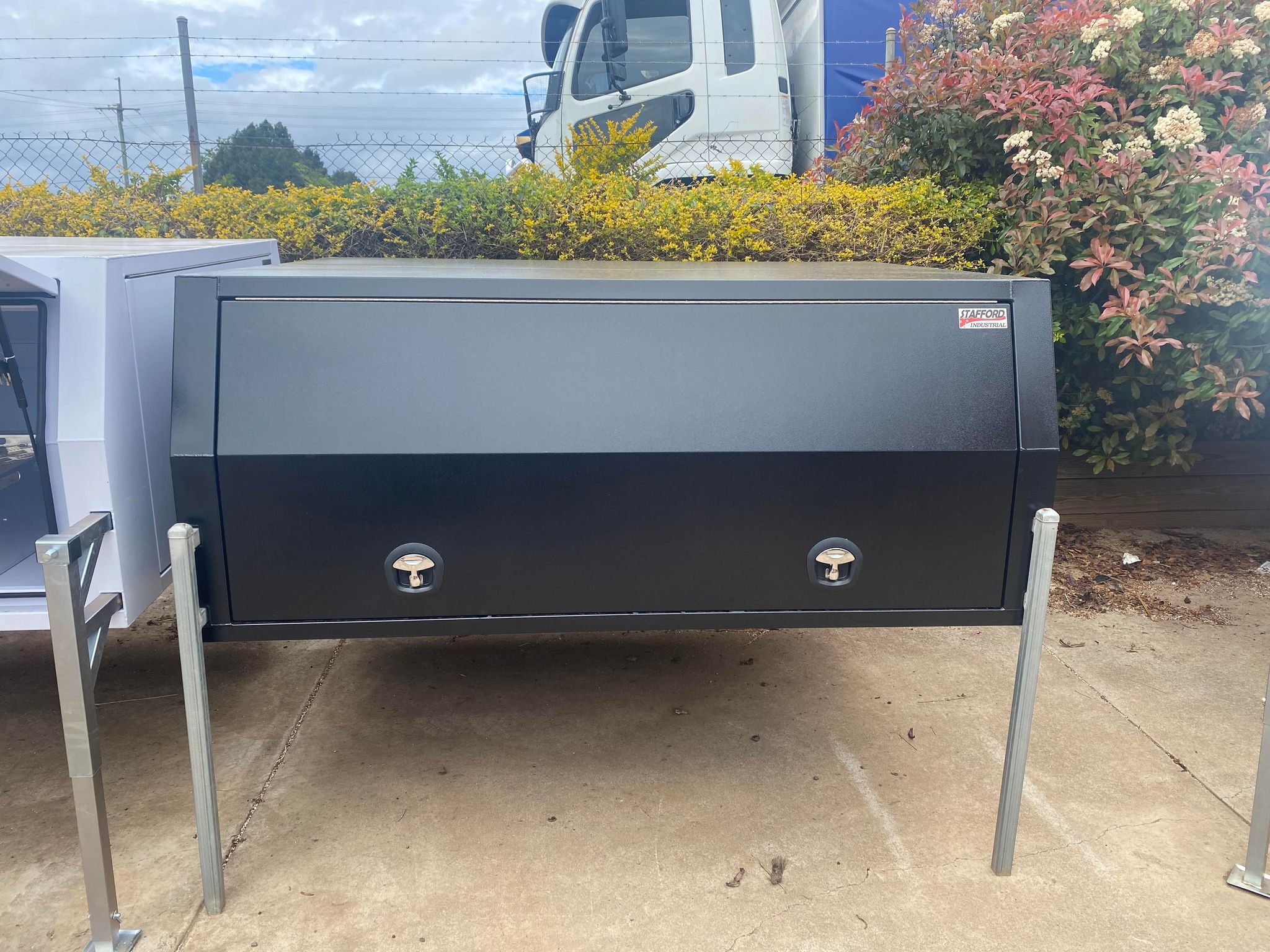 STAFFORD INDUSTRIAL UTE CANOPY 2100MM X 1780MM X 860MM ALU BLACK 3 DOOR3MM