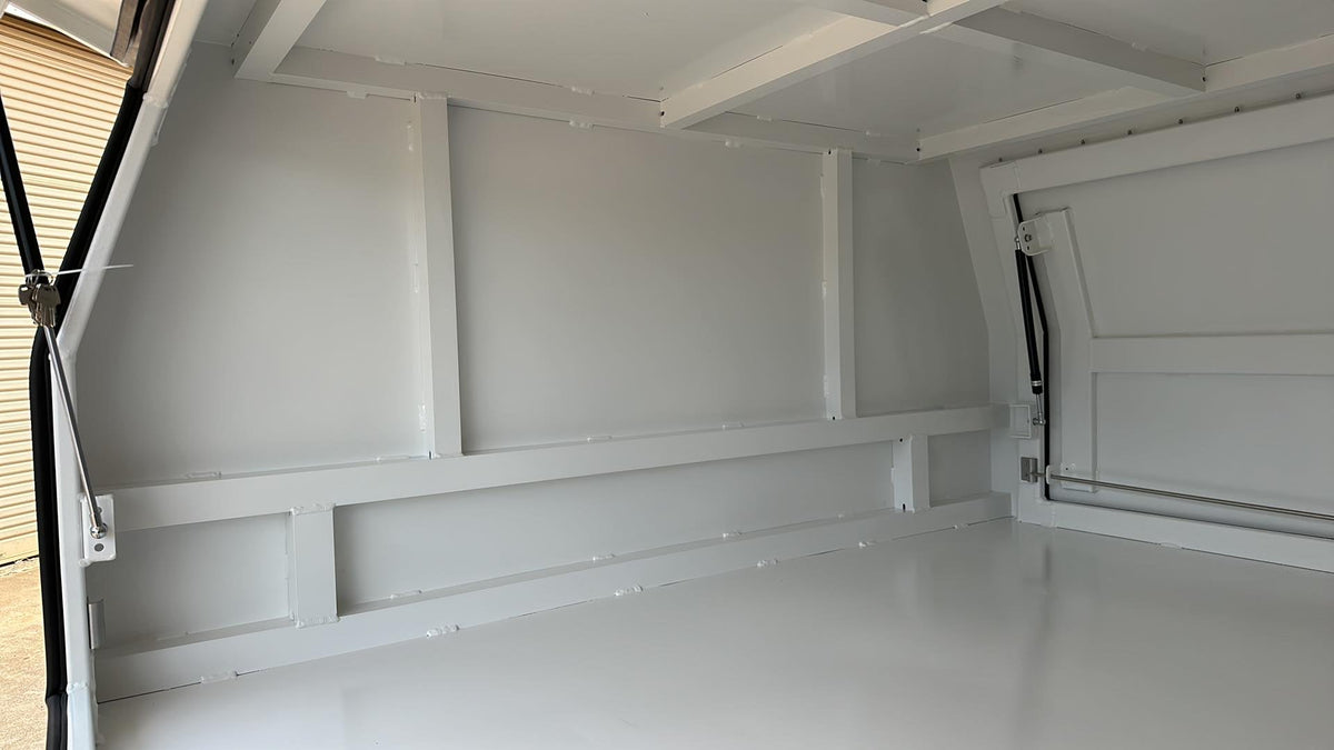 STAFFORD INDUSTRIAL CANOPY 3 DOOR WHITE 1800 x 1780 x 860MM 3MM