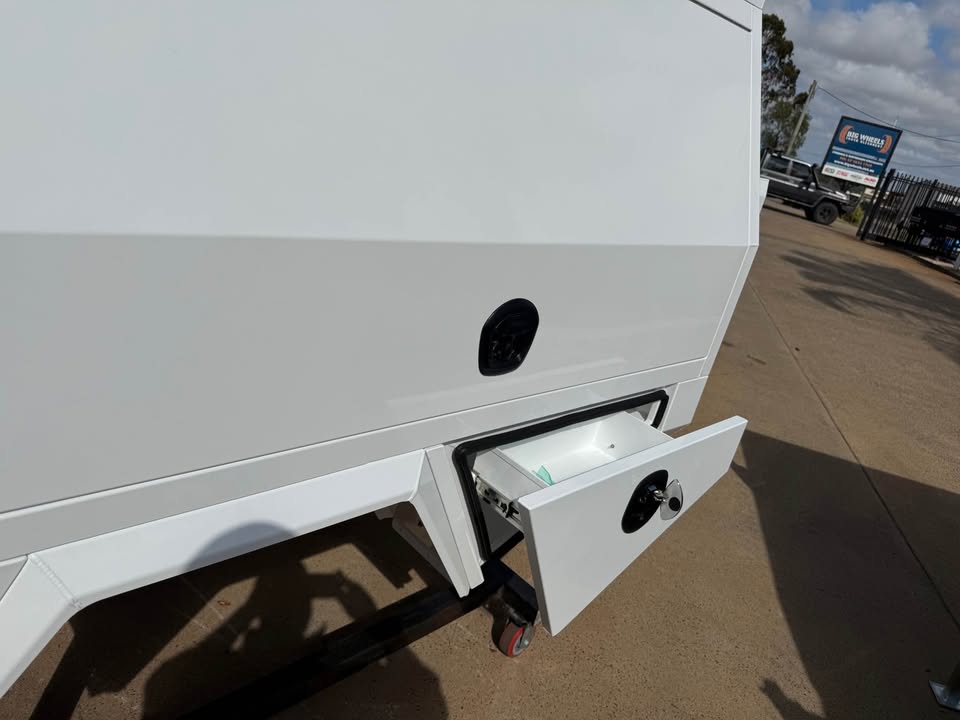 STAFFORD INDUSTRIAL CHASSIS MOUNT CANOPY WHITE