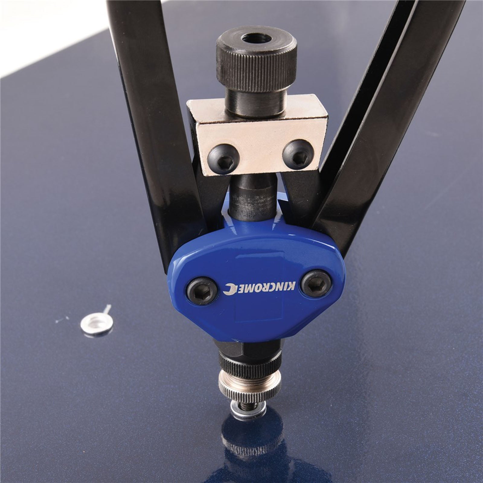 NUT RIVETER TWIN HANDLE 68 PCE