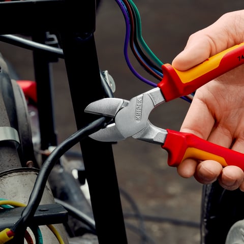 KNIPEX 1000V HIGH LEV DIAG CUTTER 200MM