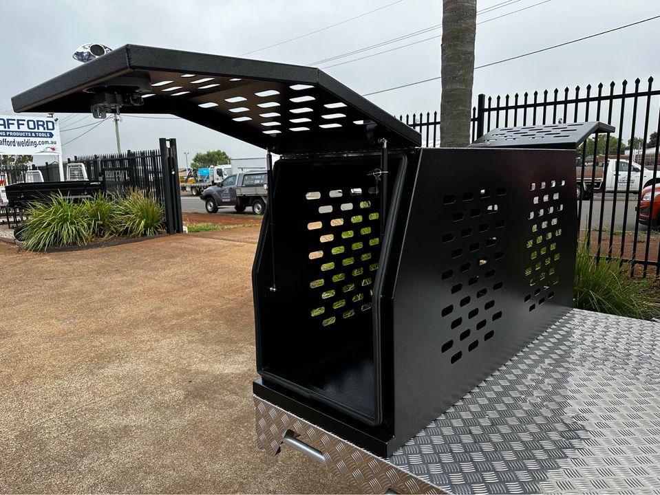 STAFFORD INDUSTRIAL (FULL DOGBOX) 600MM X 1780MM X 860MM BLACK