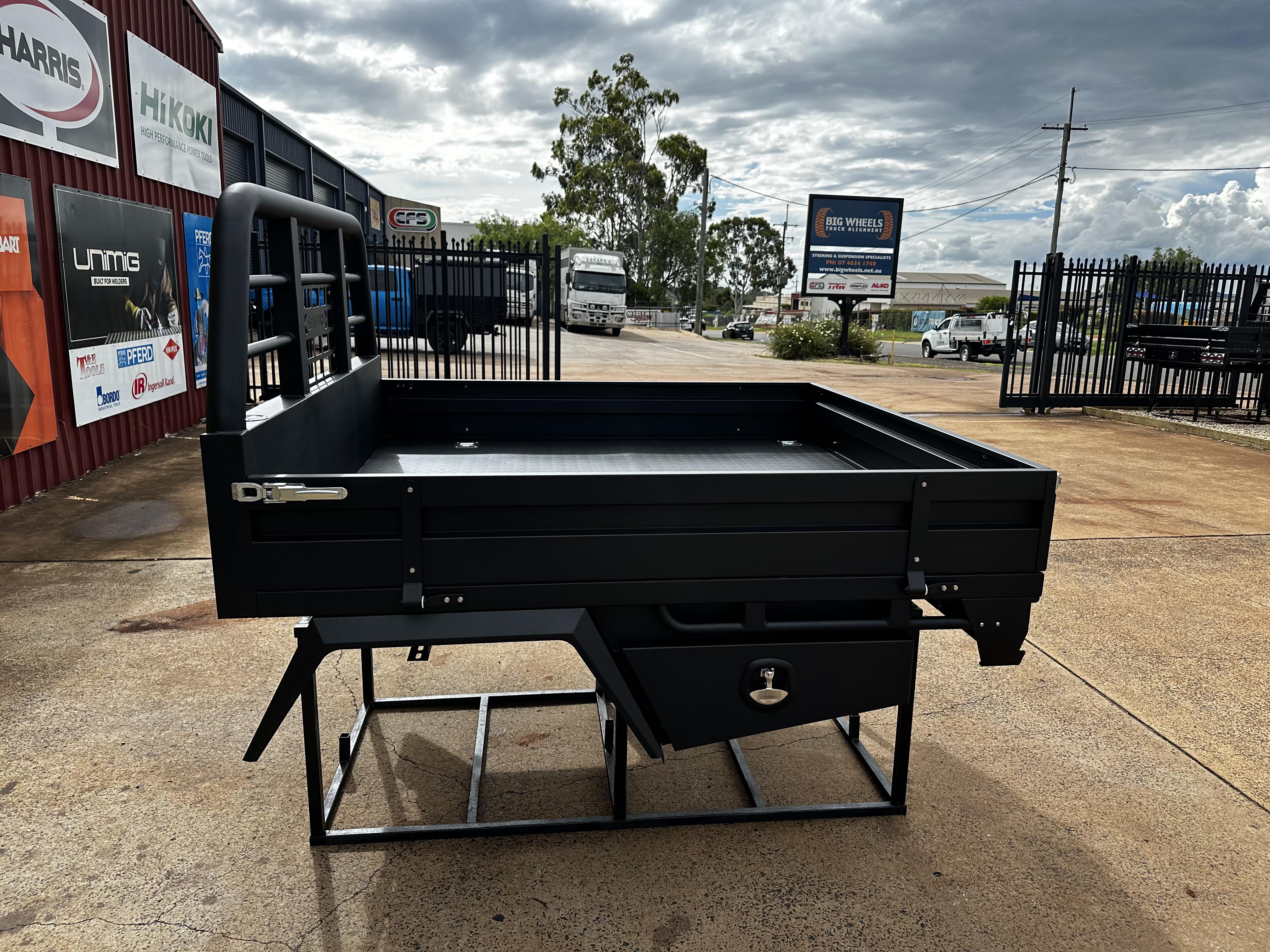 STAFFORD INDUSTRIAL 1800MM STEEL UTE TRAY PACKAGE BLACK TRAY5