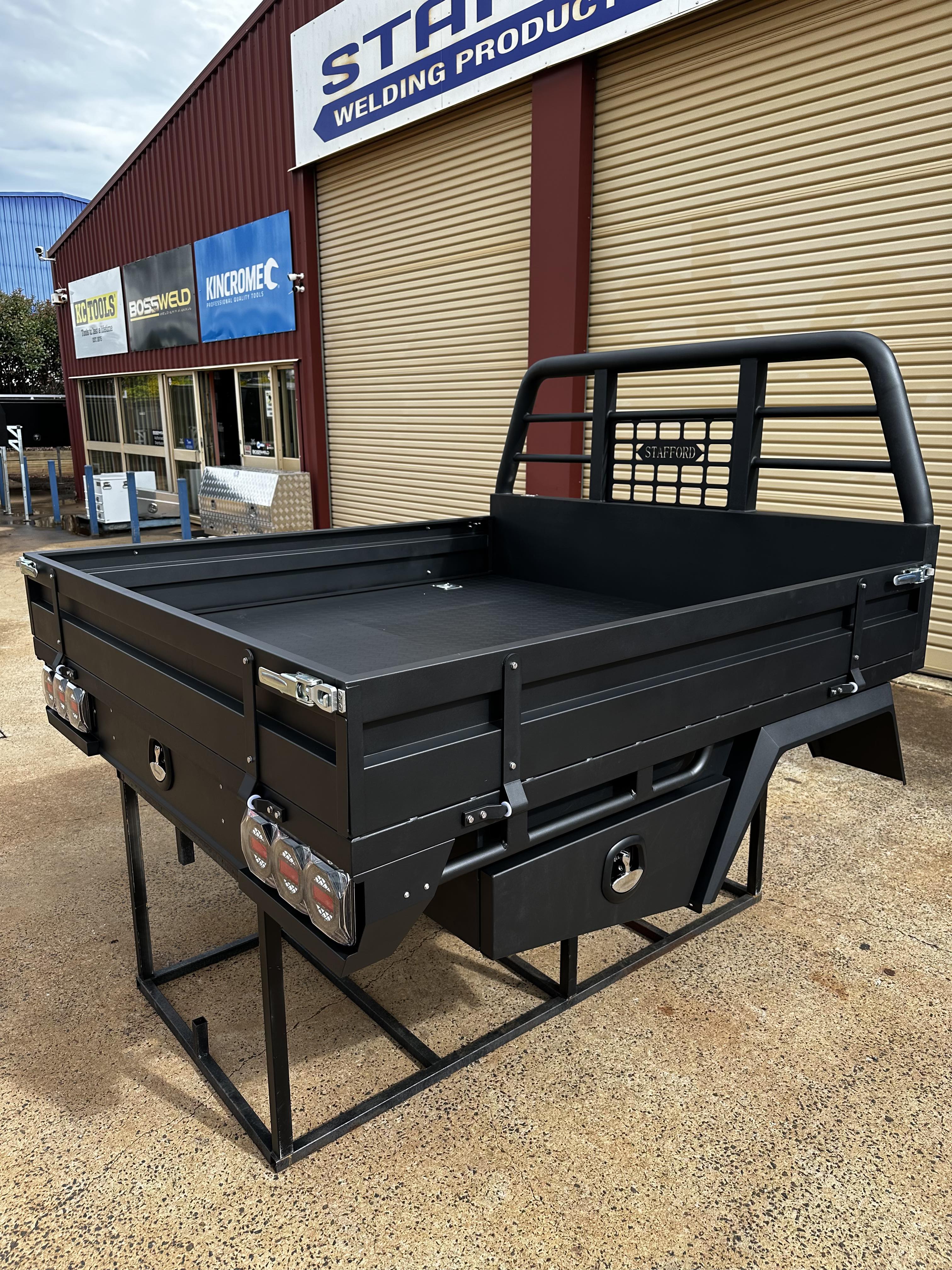 STAFFORD INDUSTRIAL 1800MM STEEL UTE TRAY PACKAGE BLACK TRAY5