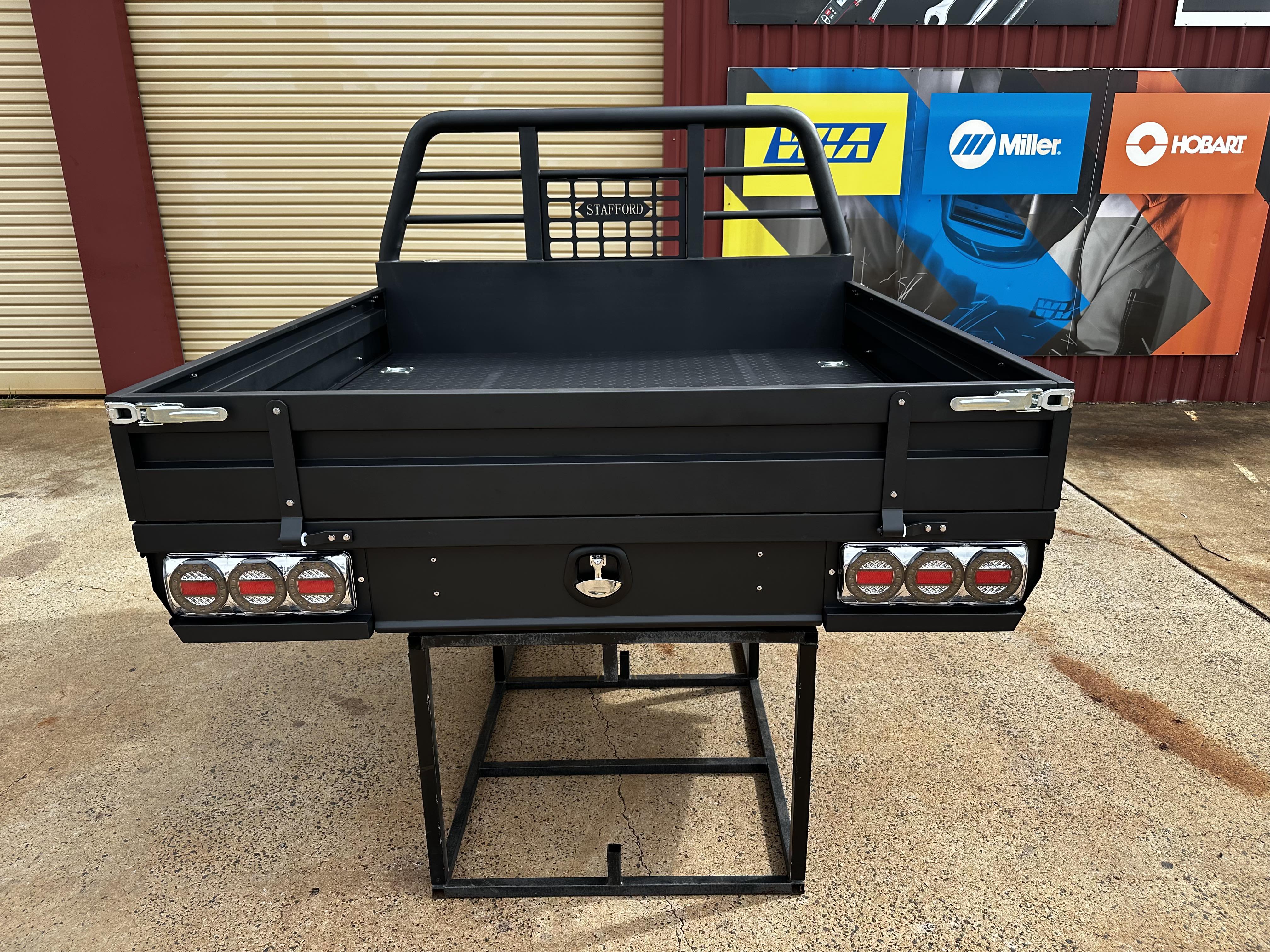 STAFFORD INDUSTRIAL 1800MM STEEL UTE TRAY PACKAGE BLACK TRAY5