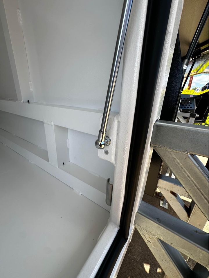 STAFFORD INDUSTRIAL UTE CANOPY 1200MM X 1780MM X 860MM ALU WHITE 2 DOOR 3MM