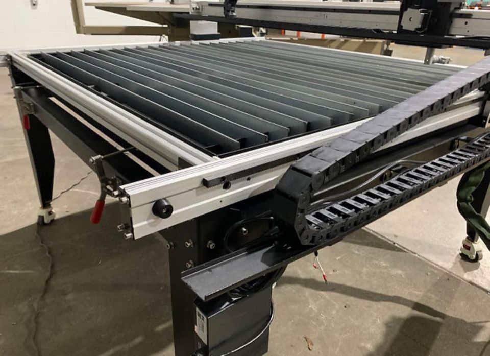 CNC TABLE PLUS STAFFORD CUT 42 PFC PLASMA CUTTER