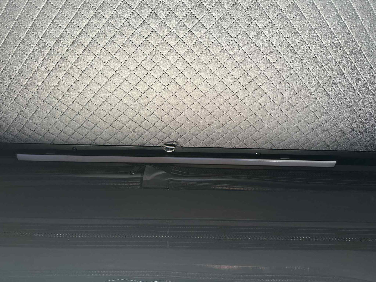 ROOF TOP TENT 5CM MATTRESS 60CM LED LIGHT OPENING 210X142X120CM