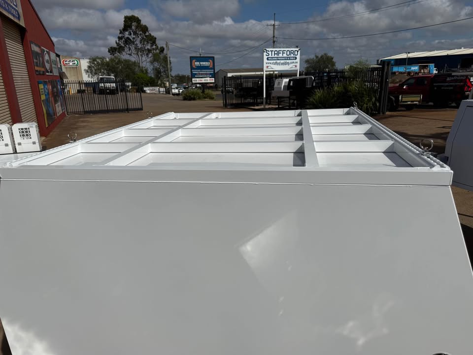 STAFFORD INDUSTRIAL CHASSIS MOUNT CANOPY WHITE