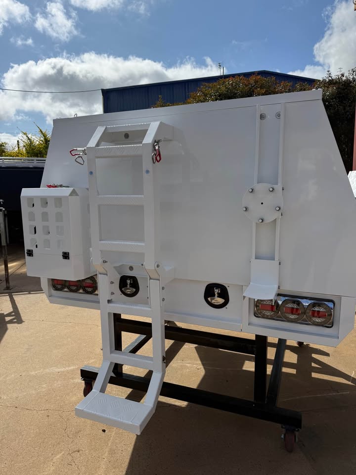 STAFFORD INDUSTRIAL CHASSIS MOUNT CANOPY WHITE