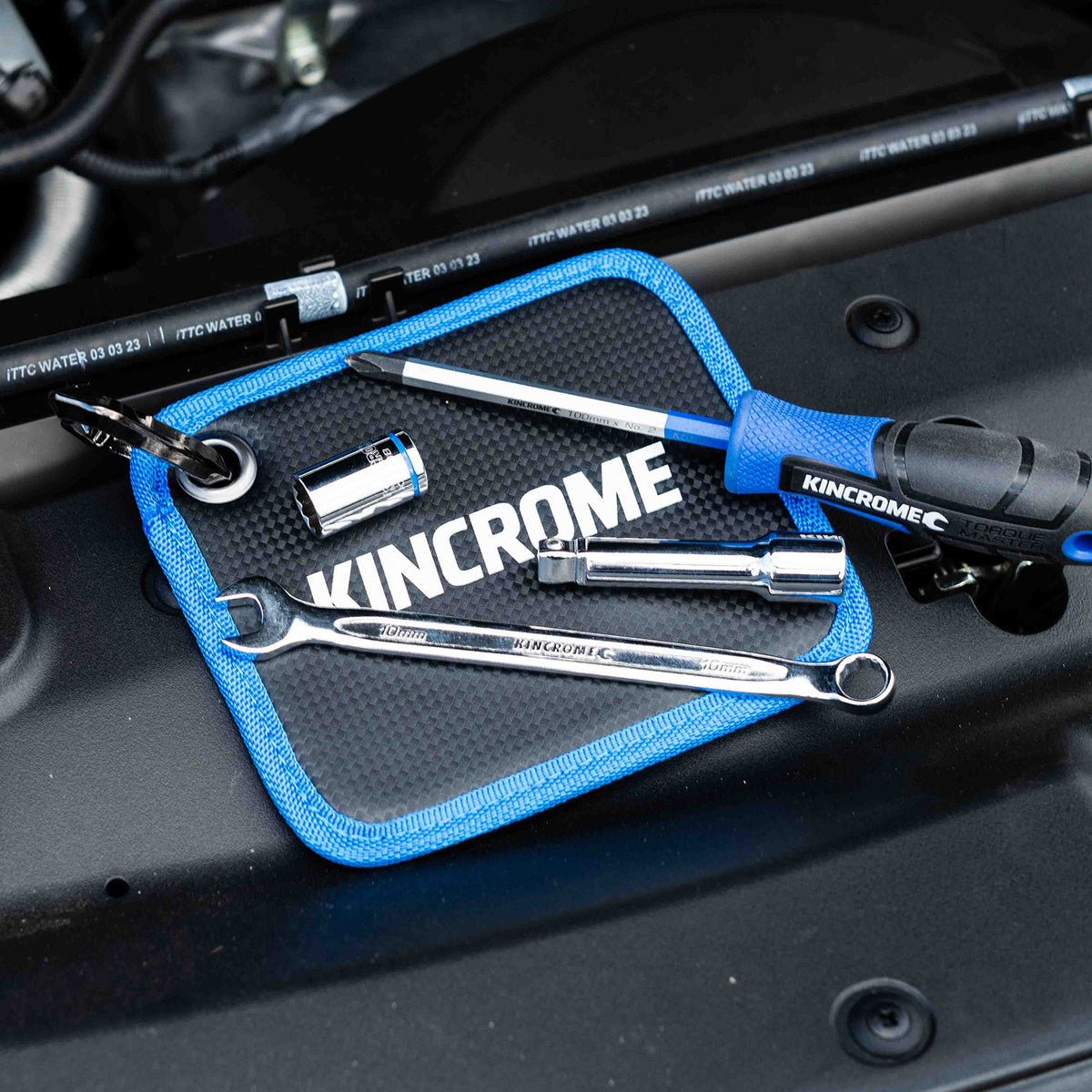 MAGNETIC MAT
