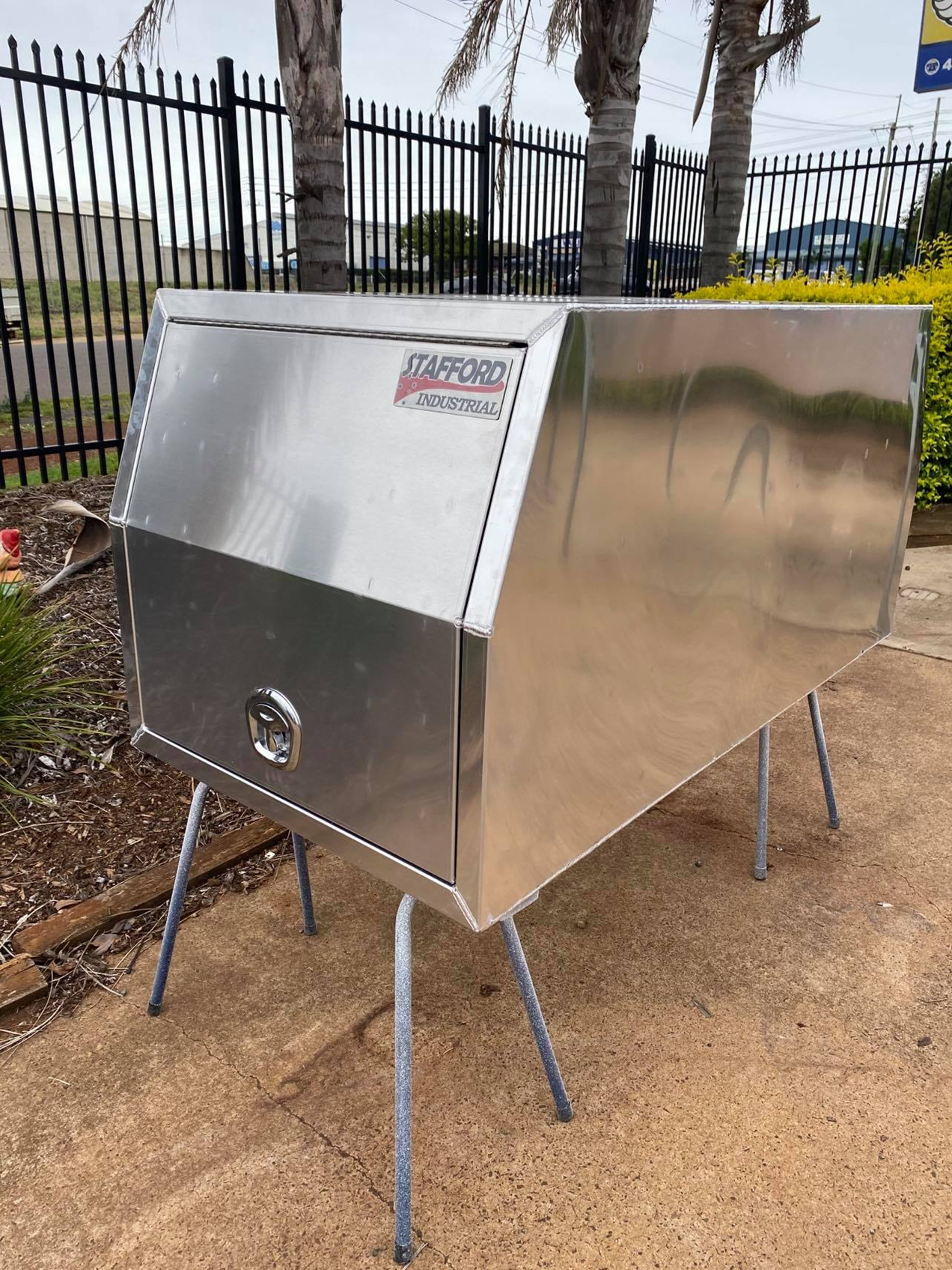 STAFFORD INDUSTRIAL UTE CANOPY 900MM X 1780MM X 860MM ALU  FLAT 2 DOORS    3MM