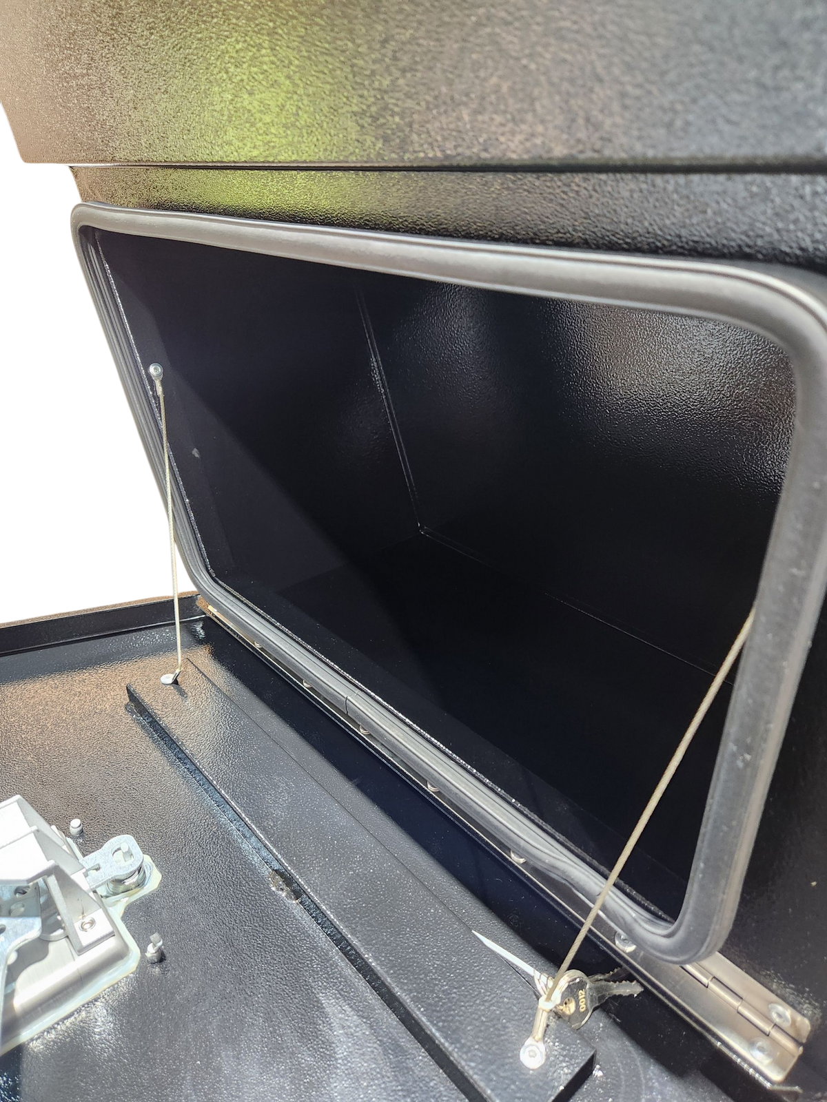 STAFFORD INDUSTRIAL 650MM UNDER UTE BOX LEFT BLACK