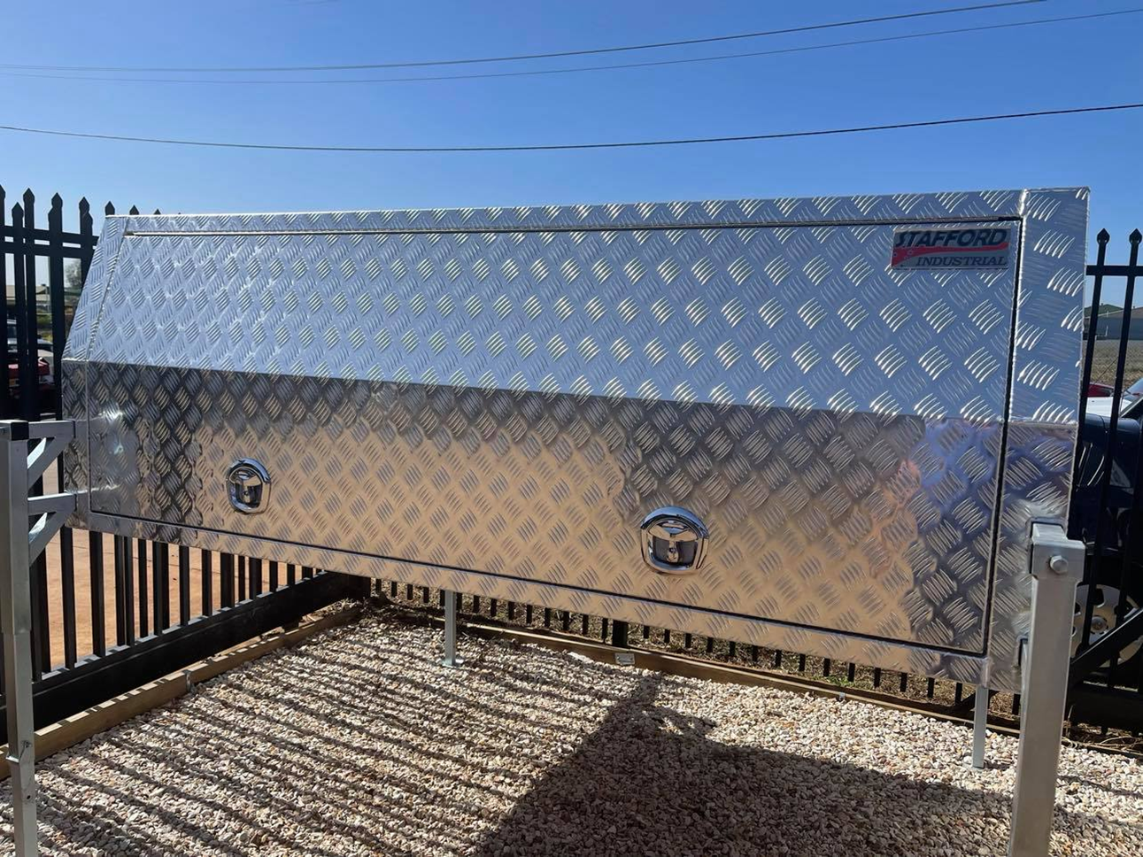 STAFFORD INDUSTRIAL CANOPY 2400X860X1780 CHECKER PLATE 3MM 3 DOORS